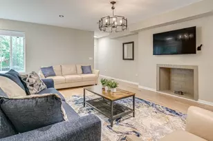 [Address not provided], Chicago, IL 60649 - Photo 2