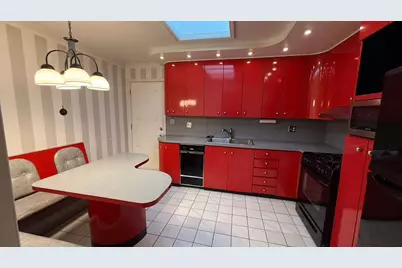 5714 Crain Street, Morton Grove, IL 60053 - Photo 4