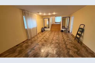 5714 Crain Street, Morton Grove, IL 60053 - Photo 14