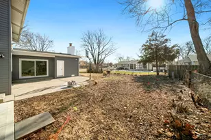 99 Essex Rd, Elk Grove Village, IL 60007 - Photo 38