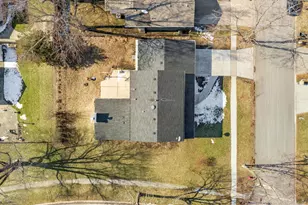 99 Essex Rd, Elk Grove Village, IL 60007 - Photo 40