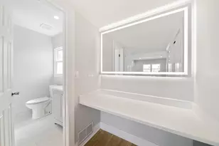 99 Essex Rd, Elk Grove Village, IL 60007 - Photo 32