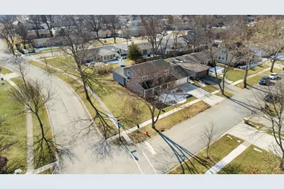 99 Essex Road, Elk Grove Village, IL 60007 - Photo 4