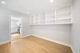 99 Essex Rd, Elk Grove Village, IL 60007 - Photo 24