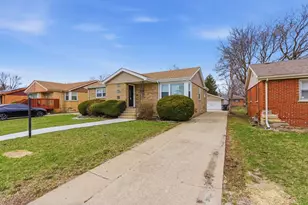 15566 Gouwens Ln, South Holland, IL 60473 - Photo 2