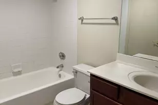 214 Glengarry Dr, Bloomingdale, IL 60108 - Photo 10