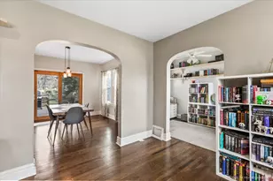 334 W School Street W, Villa Park, IL 60181 - Photo 6