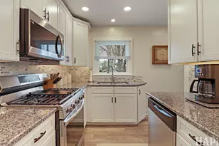 804 Elm St, Maple Park, IL 60151 - Photo 10