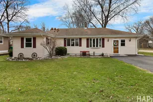 804 Elm St, Maple Park, IL 60151 - Photo 1