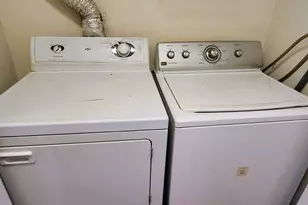 216 Ivy Ct, Streamwood, IL 60107 - Photo 10