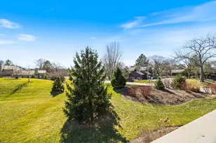 97 W Thornhill Ln, Lake Barrington, IL 60010 - Photo 24