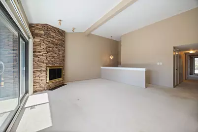 97 W Thornhill Lane #A, Lake Barrington, IL 60010 - Photo 4