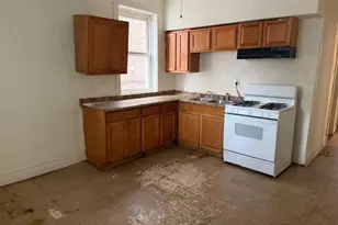 5925 S Rockwell St, Chicago, IL 60629 - Photo 6