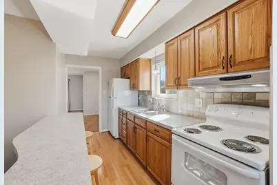 1S300 Stratford Lane, Villa Park, IL 60181 - Photo 8