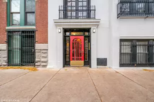 871 N La Salle St, Chicago, IL 60610 - Photo 1