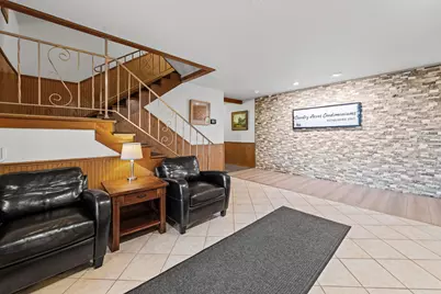 640 Murray Lane #111, Des Plaines, IL 60016 - Photo 2