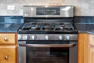 6119 Sands Rd, Crystal Lake, IL 60014 - Photo 10