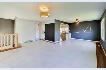 9505 Elm Lane, Crystal Lake, IL 60014 - Photo 6