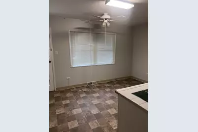 105 E Center Street, Glenwood, IL 60425 - Photo 6