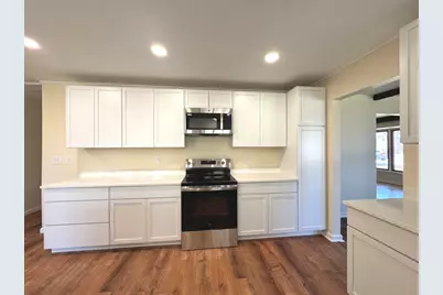 210 S Small Avenue, Kankakee, IL 60901 - Photo 12