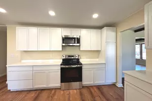 210 S Small Ave, Kankakee, IL 60901 - Photo 12