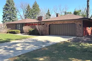 210 S Small Ave, Kankakee, IL 60901 - Photo 2
