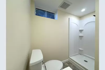 210 S Small Avenue, Kankakee, IL 60901 - Photo 38