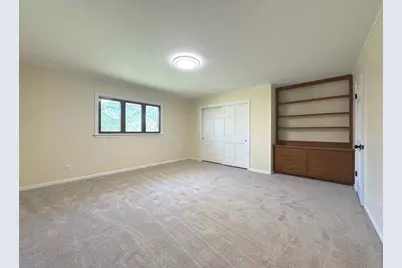 210 S Small Avenue, Kankakee, IL 60901 - Photo 22