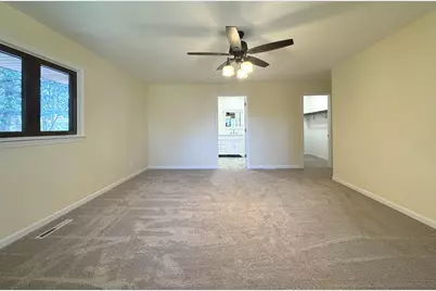 210 S Small Avenue, Kankakee, IL 60901 - Photo 14