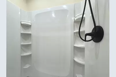 210 S Small Avenue, Kankakee, IL 60901 - Photo 16