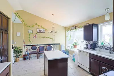 520 Calgary Way, Belvidere, IL 61008 - Photo 8