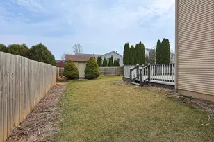 520 Calgary Way, Belvidere, IL 61008 - Photo 28