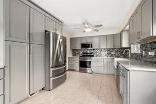 4844 W 121st Pl, Alsip, IL 60803 - Photo 6