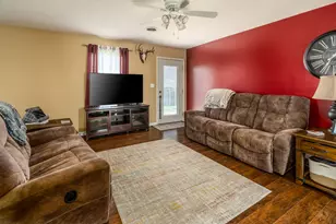 1802 Bridge St, Marion, IL 62959 - Photo 6