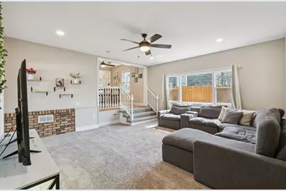 2052 37th Street, Rock Island, IL 61201 - Photo 8