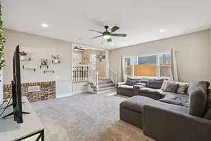 2052 37th St, Rock Island, IL 61201 - Photo 8