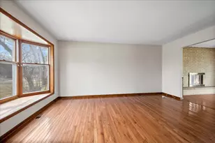 2908 Parkside Dr, Highland Park, IL 60035 - Photo 6