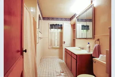 422 N Hennepin Avenue, Dixon, IL 61021 - Photo 18