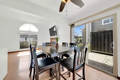 1390 N Knollwood Drive #1390, Palatine, IL 60067 - Photo 8