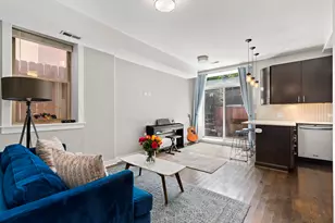 1525 N Claremont Ave, Chicago, IL 60622 - Photo 2