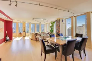 100 E Walton St, Chicago, IL 60611 - Photo 16