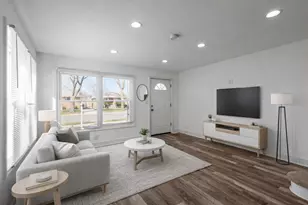 519 Bellwood Ave, Bellwood, IL 60104 - Photo 2