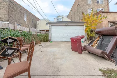 2407 S Albany Avenue, Chicago, IL 60623 - Photo 32