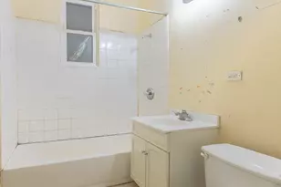 2407 S Albany Ave, Chicago, IL 60623 - Photo 4