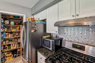 200 E Fountainview Ln, Lombard, IL 60148 - Photo 14