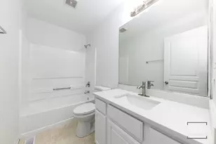 1110 Oakhill Dr, Aurora, IL 60502 - Photo 26