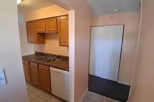 1845 White Chapel Dr, Mount Prospect, IL 60056 - Photo 4