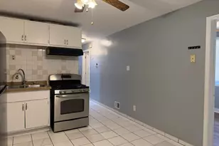 3033 S Kenneth Ave, Chicago, IL 60623 - Photo 10