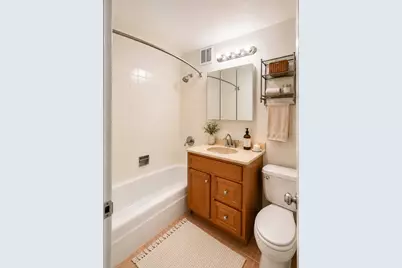 655 W Irving Park Road #610, Chicago, IL 60613 - Photo 10