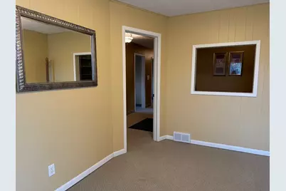 341 W Walnut Street, Oglesby, IL 61348 - Photo 6